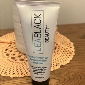 Black Beauty Facial Treatment Mask